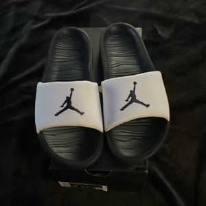 JORDAN BREAK SLIDE
